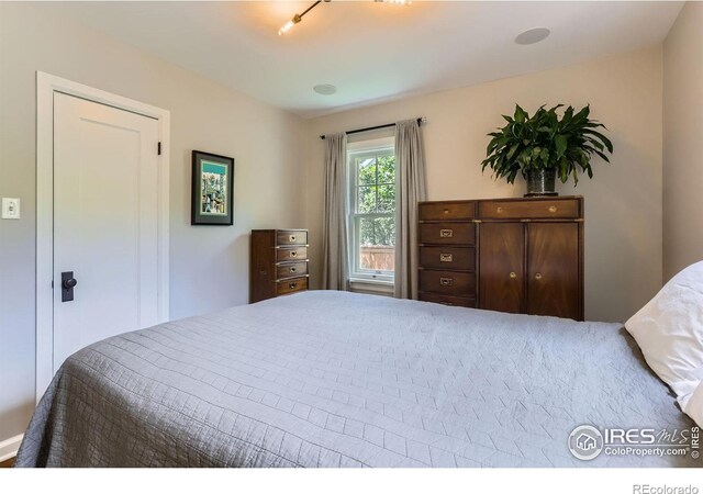 340 Vivian St, Longmont, CO 80501 - photo 16
