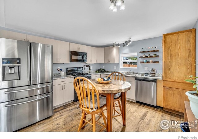 8513 Sawtooth Ct, Fort Collins, CO 80528 - photo 7