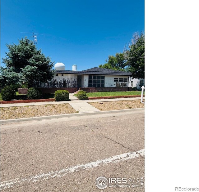 151 W 1st St N, Cheyenne Wells, CO 80810 - view of ranch-style home