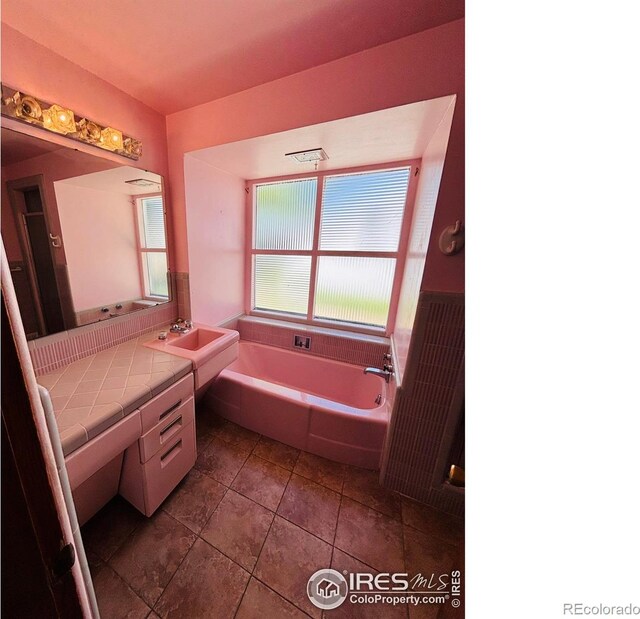 151 W 1st St N, Cheyenne Wells, CO 80810 - bathroom featuring a bath and vanity