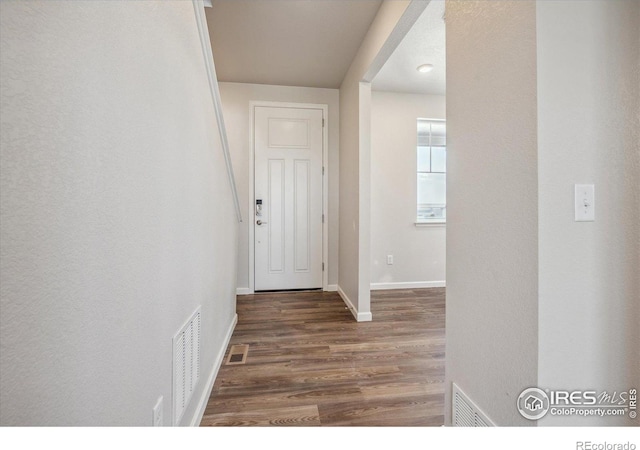850 Mesic Ln, Windsor, CO 80550 - entrance foyer featuring wood finished floors and baseboards