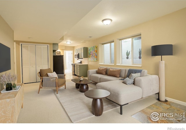 1620 Oak Ave, Boulder, CO 80304 - living area with baseboards