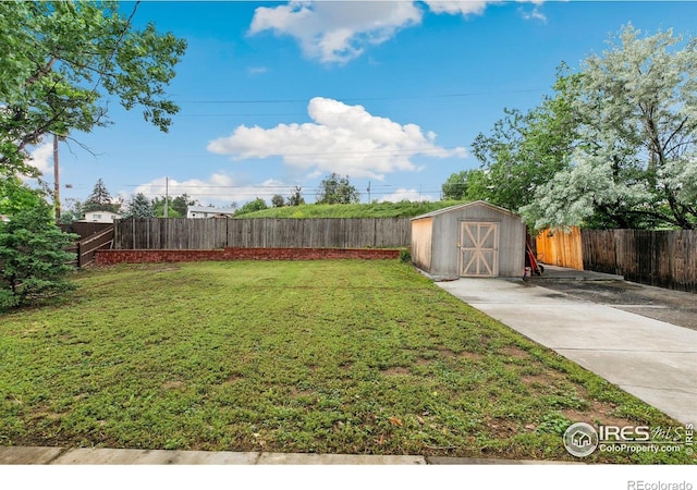 1607 Rushmore Dr, Colorado Springs, CO 80910 - fenced backyard with a storage shed