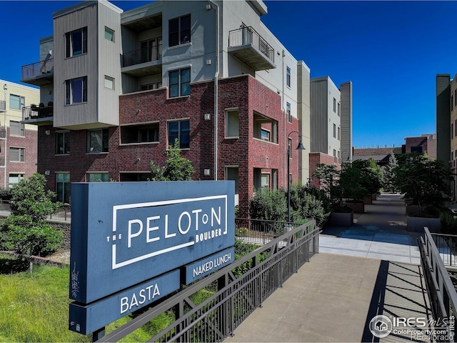 3601 Arapahoe Ave Unit 304, Boulder, CO 80303 - view of community sign