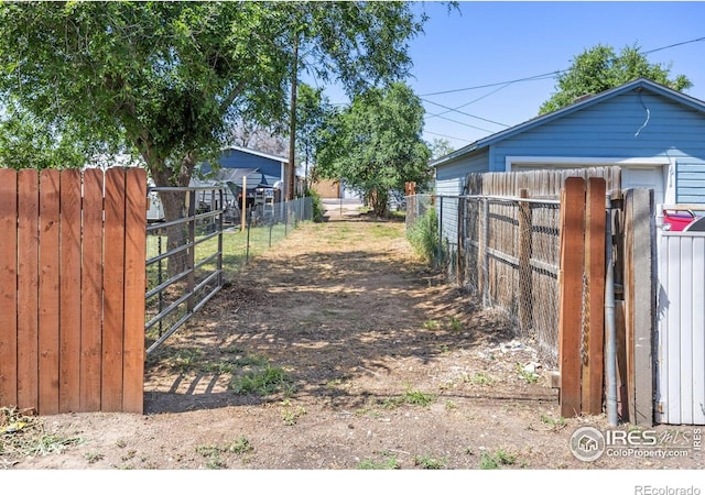 311 12th Ave, Greeley, CO 80631 - view of yard