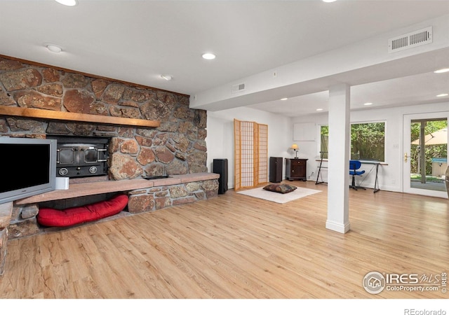 7261 Mount Meeker Rd, Longmont, CO 80503 - living room featuring wood finished floors and recessed lighting