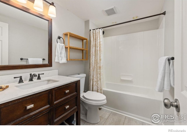 7261 Mount Meeker Rd, Longmont, CO 80503 - bathroom with vanity and shower / tub combo