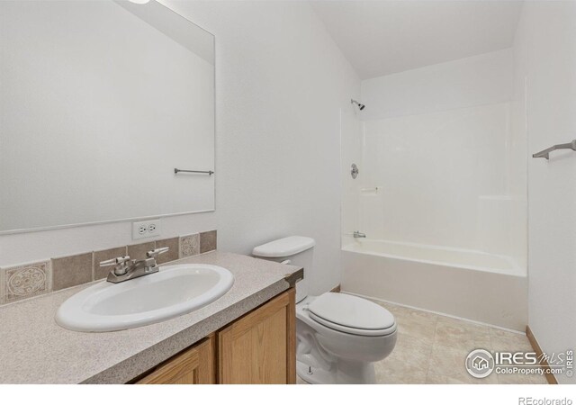 483 S Carriage Dr, Milliken, CO 80543 - photo 14