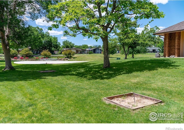 40 Walter Way, Broomfield, CO 80020 - view of grassy yard