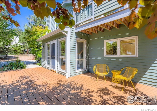 725 Union Ave, Boulder, CO 80304 - view of wooden deck