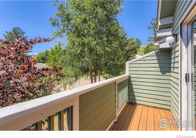 725 Union Ave, Boulder, CO 80304 - view of wooden terrace