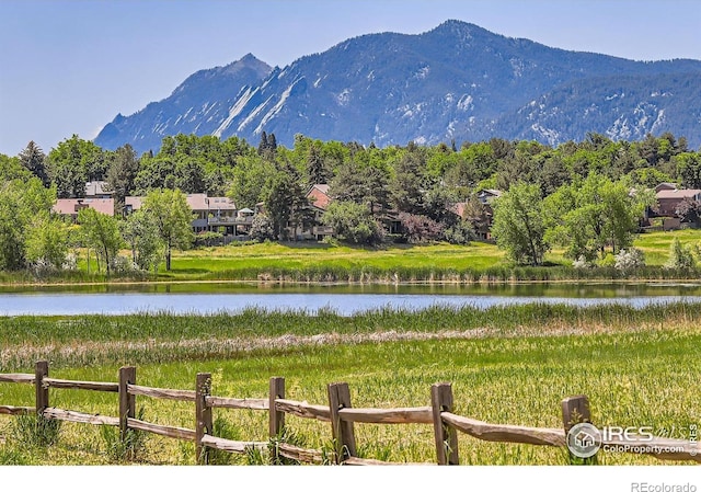 725 Union Ave, Boulder, CO 80304 - mountain view with a large body of water