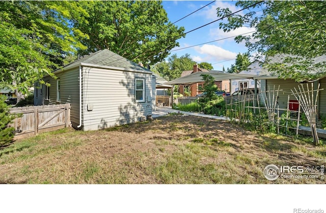 1817 15th Ave, Greeley, CO 80631 - view of yard featuring a gate