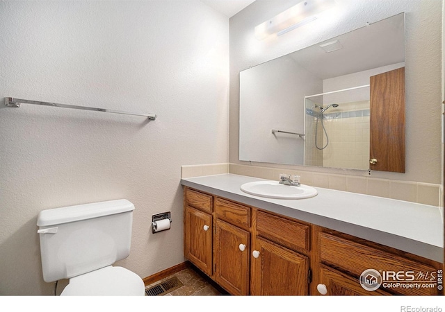 837 Arbor Ave, Fort Collins, CO 80526 - full bath featuring vanity and a tile shower