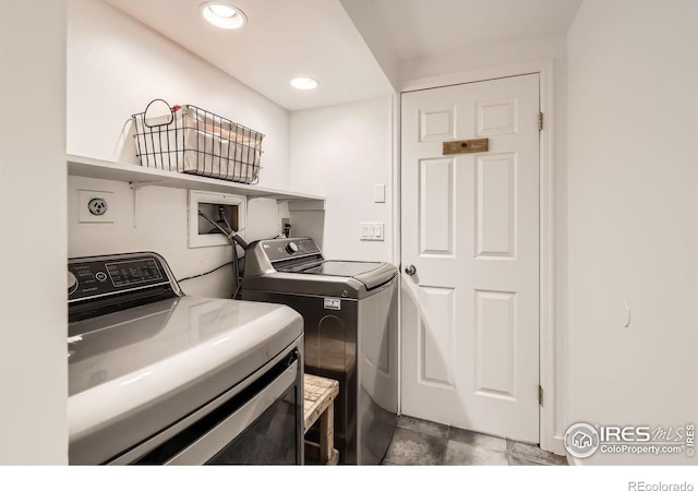 4815 Sugarloaf Rd, Boulder, CO 80302 - laundry room with washing machine and dryer