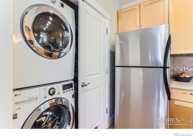 193 2nd Ave Unit A, Lyons, CO 80540 - washroom with stacked washer / drying machine