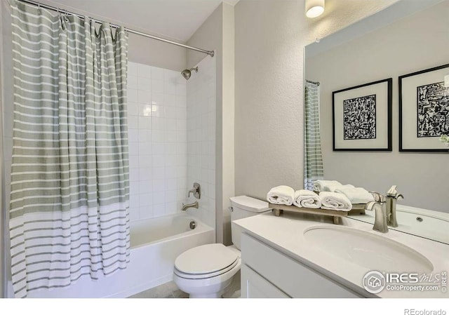 921 Abbott Ln, Fort Collins, CO 80524 - full bath with vanity, shower / bath combo, and a textured wall
