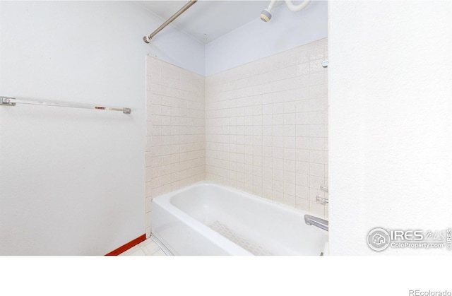 2027 Churchill Ct, Fort Collins, CO 80526 - full bathroom featuring shower / bathtub combination
