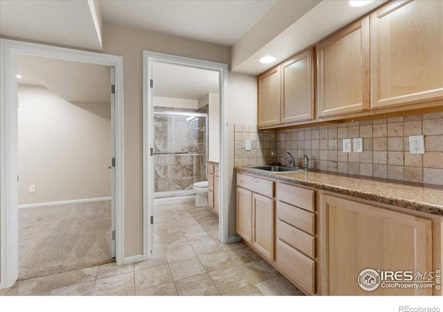 3632 Cassiopeia Ln, Fort Collins, CO 80528 - kitchen with light brown cabinets, light carpet, light tile patterned floors, tasteful backsplash, and recessed lighting