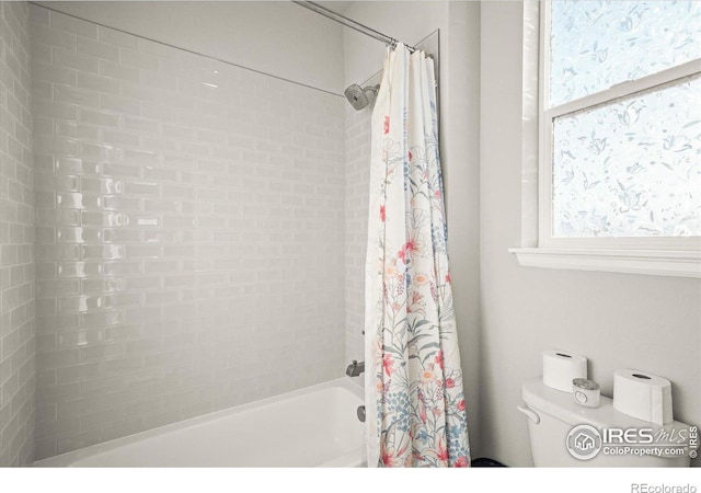 437 Buckskin Rd, Berthoud, CO 80513 - full bath featuring shower / bath combo and toilet