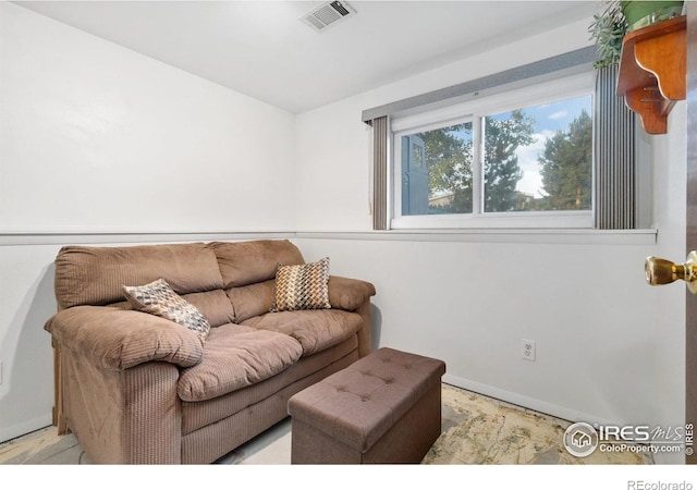 3920 Windom St, Fort Collins, CO 80526 - living area with baseboards