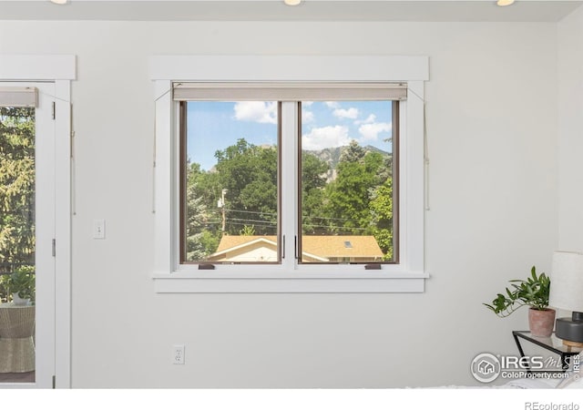1260 Claremont Dr, Boulder, CO 80305 - detailed view of recessed lighting