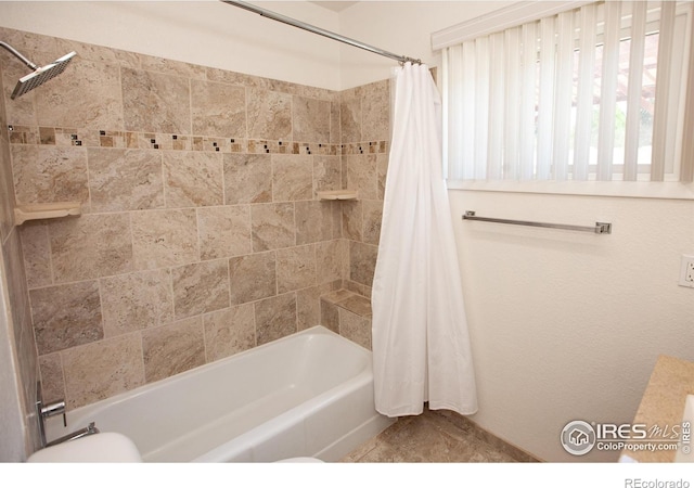 947 Holden Ln, Sterling, CO 80751 - full bath featuring shower / tub combo