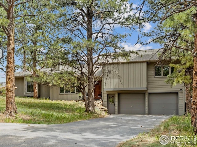 1015 Hide A Way Ln, Estes Park, CO 80517 - photo 1