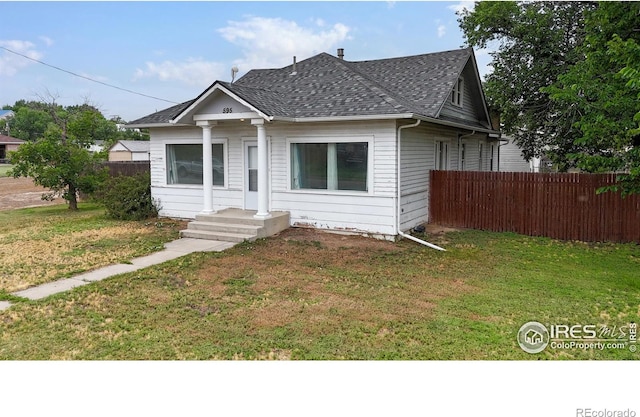 595 E Kiser Ave, Keenesburg, CO 80643 - bungalow-style home featuring a shingled roof