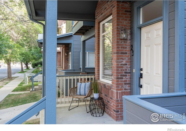 829 Kane Dr Unit 23, Longmont, CO 80501 - view of covered porch