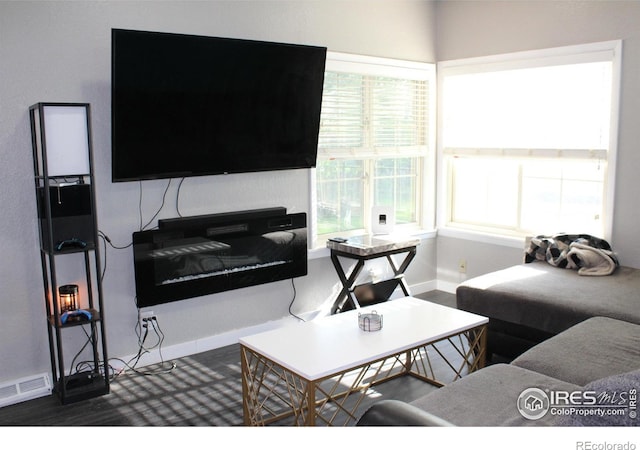 308 Prospect St, Fort Morgan, CO 80701 - living room featuring baseboards