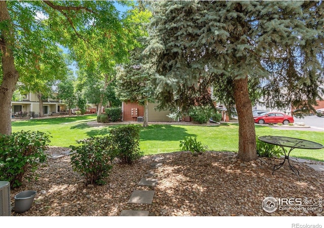 7474 E Arkansas Ave Unit 12, Denver, CO 80231 - view of grassy yard