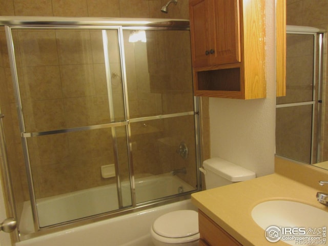 1900 68th Ave Unit 701, Greeley, CO 80634 - full bath featuring vanity and enclosed tub / shower combo