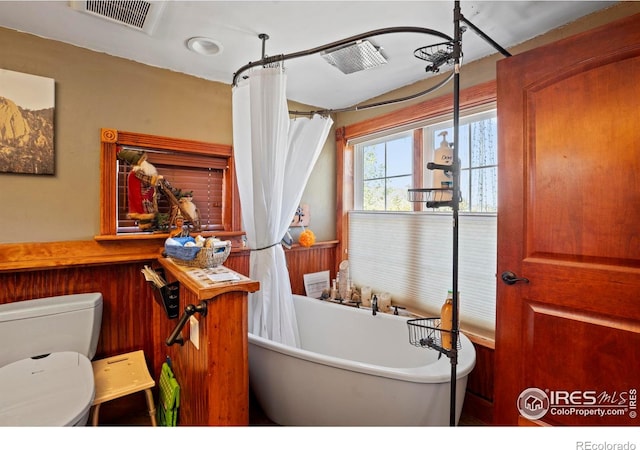 2238 Eagle Cliff Rd, Estes Park, CO 80517 - full bath with toilet and a freestanding tub