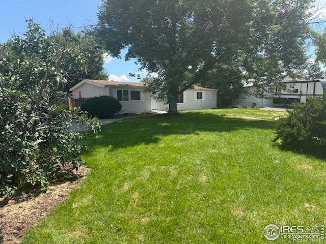 8416 Peakview Dr, Fort Collins, CO 80528 - view of green lawn