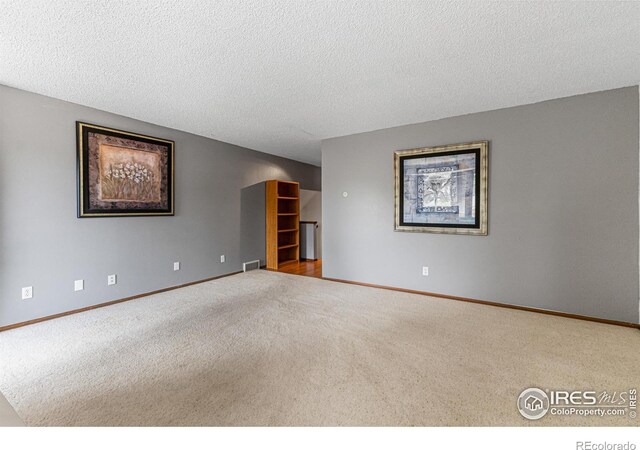628 Chestnut Dr, Loveland, CO 80538 - photo 29