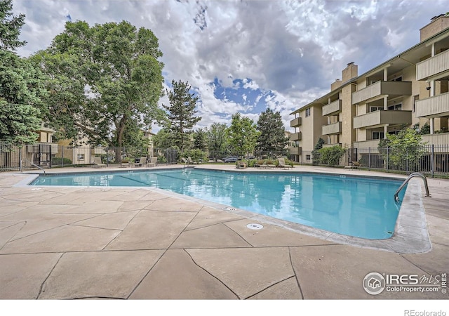 3030 Oneal Pkwy # 21R, Boulder, CO 80301 - community pool featuring a patio