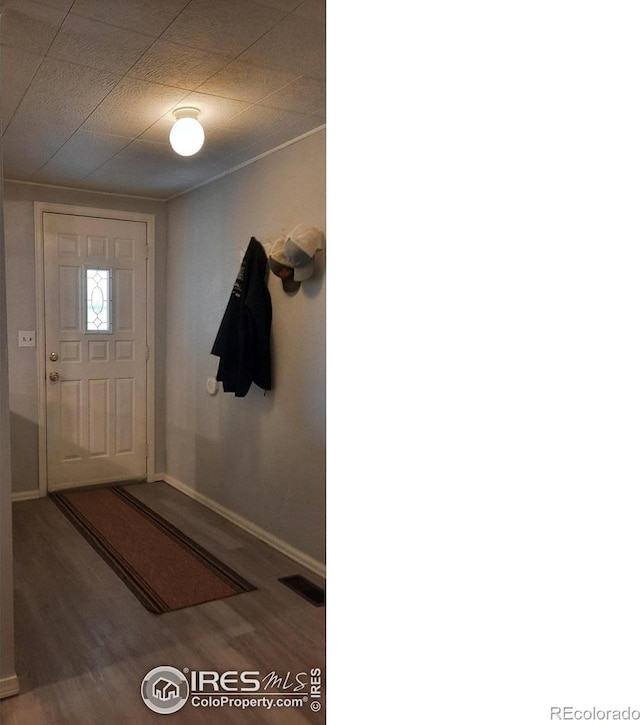 15296 County Road 39, Sterling, CO 80751 - foyer with wood finished floors