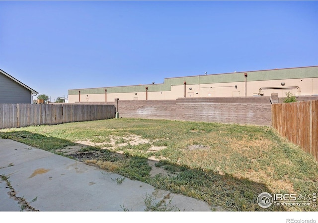 3233 Baldwin Ave, Evans, CO 80620 - view of yard