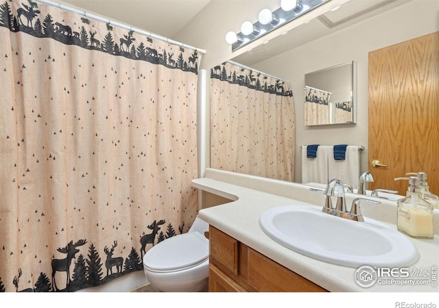 1437 Raven Cir Unit A, Estes Park, CO 80517 - full bathroom featuring vanity and curtained shower