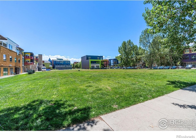 801 Confidence Dr Unit 16, Longmont, CO 80504 - view of yard