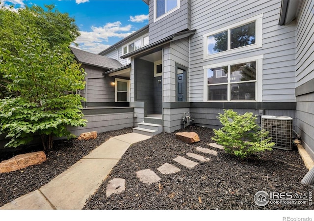 3686 Oakwood Dr, Longmont, CO 80503 - property entrance