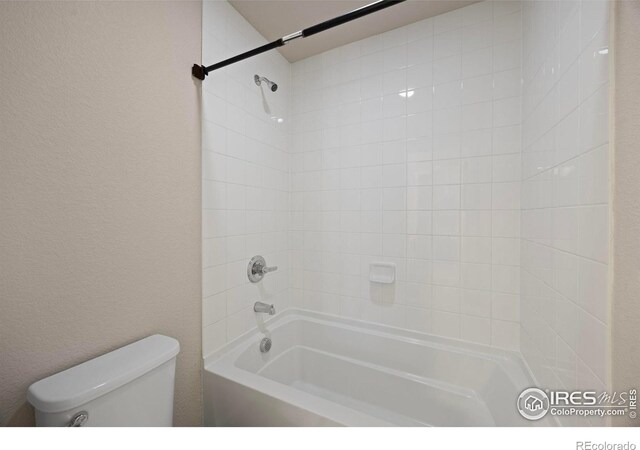 5217 Alberta Falls St, Timnath, CO 80547 - full bath featuring toilet and shower / bathtub combination