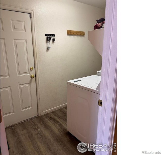 2395 Sandpiper Dr, Lafayette, CO 80026 - laundry area featuring washer / clothes dryer and wood finished floors