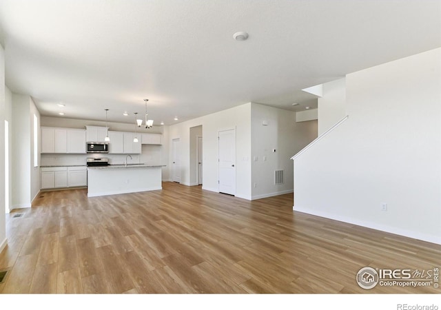 9872 Cathay St, Commerce City, CO 80022 - photo 6