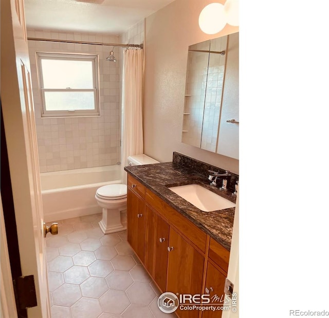 4303 30th St, Boulder, CO 80301 - full bath with vanity, tile patterned flooring, and shower / bath combo