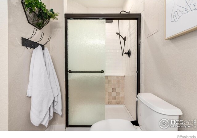3290 Discovery Ct, Broomfield, CO 80023 - bathroom featuring a shower stall