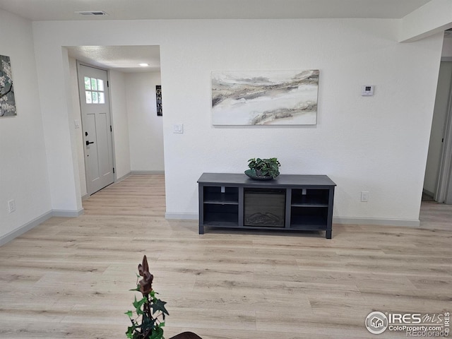 202 N 7th Ave, Sterling, CO 80751 - foyer featuring wood finished floors
