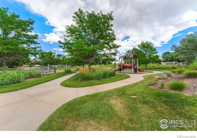 17132 E 104th Way, Commerce City, CO 80022 - view of property's community featuring a lawn