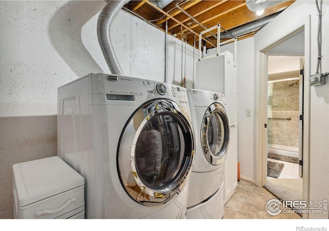 1620 Bradley Ct, Boulder, CO 80305 - laundry room with independent washer and dryer